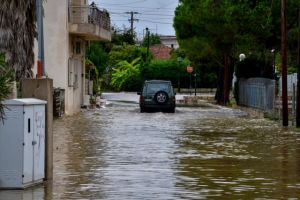 Κακοκαιρία «Μπάλλος» – «Σάρωσε» Βόρεια και Δυτική Ελλάδα – Εικόνες βιβλικής καταστροφής