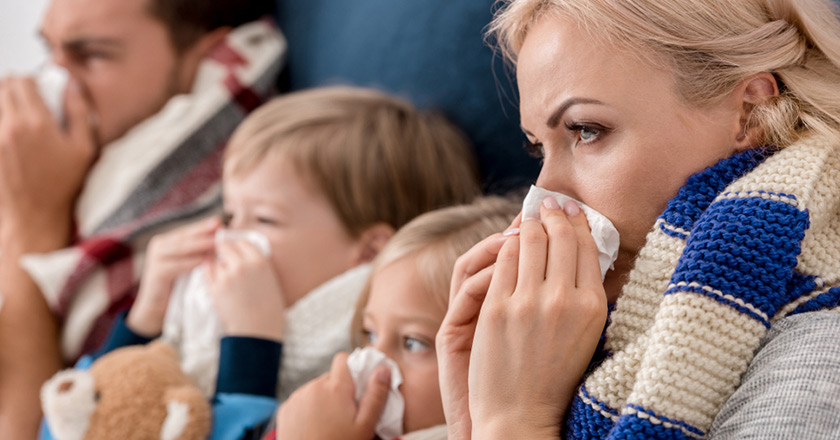 Κοροναϊός – Ανησυχεί ο συνδυασμός με τις εποχικές ιώσεις – Το «κοκτέιλ» που προβληματίζει