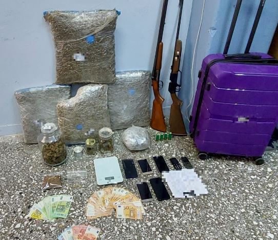 Μυτιλήνη – Συνελήφθησαν 3 άτομα με 14 κιλά χασίς και μεγάλο χρηματικό ποσό