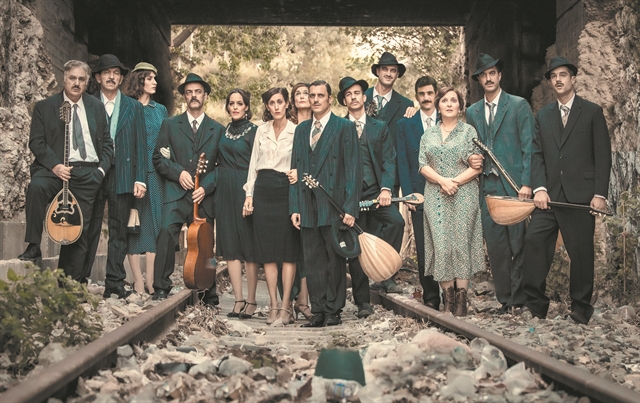 «Μια τρυφερή ματιά μέσα στη σκοτεινιά»