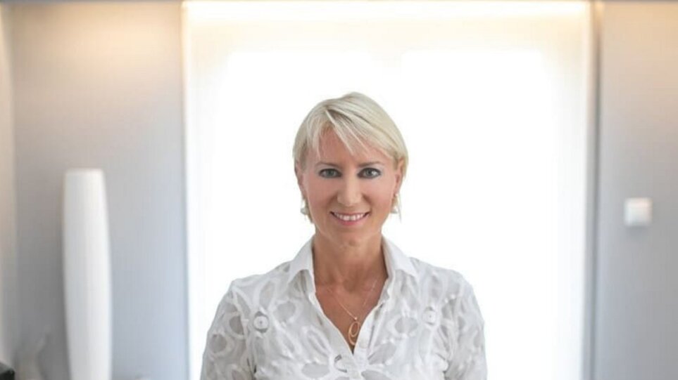 Κοροναϊός – Τρίτη δόση εμβολίου για τη Νατάσα Παζαΐτη