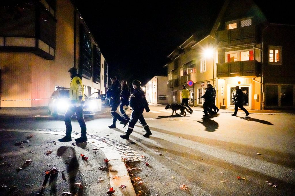 Νορβηγία – Τουλάχιστον τέσσερις νεκροί από την επίθεση με το τόξο