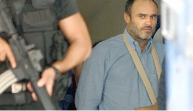 Γιατί δεν αποφυλακίζεται απόψε ο διαβόητος βαρυποινίτης