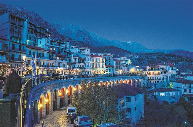 Εχω και chalet! Πάμε μια βόλτα στο βουνό;