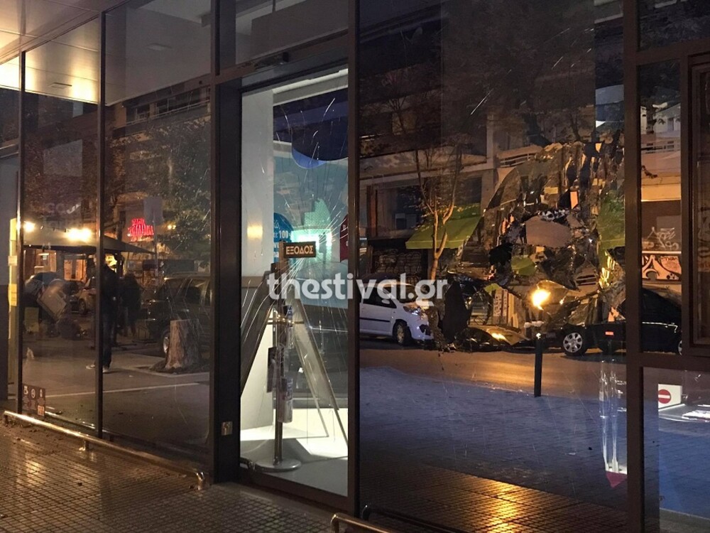 Θεσσαλονίκη – Πορεία και επεισόδια για τον θάνατο του 20χρονου Ρομά στο Πέραμα