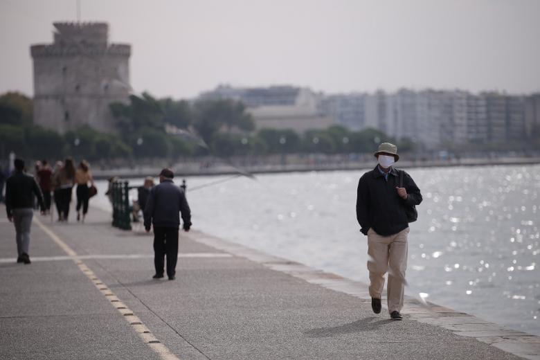 Κοροναϊός – Οριζόντια τιμωρία βλέπουν οι πολίτες στα lockdown – Καμπανάκι ειδικών για αύξηση των κρουσμάτων