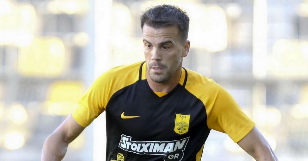 Θρήνος στην κηδεία του Νίκου Τσουμάνη