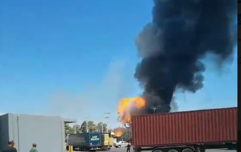 Ανατροπή βυτιοφόρου που μετέφερε κηροζίνη στην Αθηνών – Κορίνθου