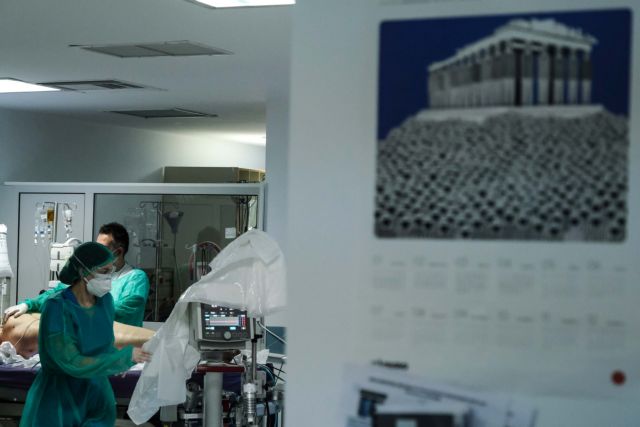 Πλεύρης – Δεν πρόκειται να ξανακλείσει η χώρα – Το ΕΣΥ πιέζεται αλλά αντέχει