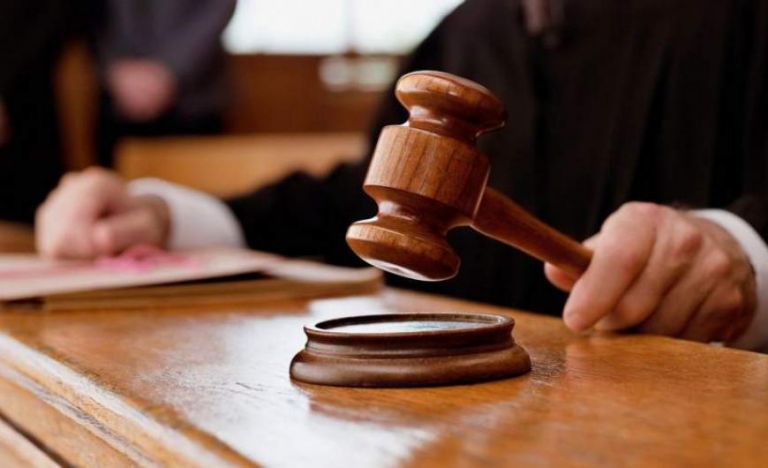 Κοροναϊός – Ποινική δίωξη στον δικηγόρο αρνητή