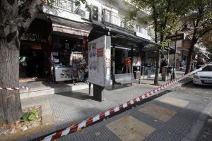 Αιματηρή ληστεία σε ψιλικατζίδικο – Γιατί εξετάζεται το σενάριο της εν ψυχρώ δολοφονίας