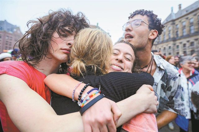 Φωνάζει ο κλέφτης 