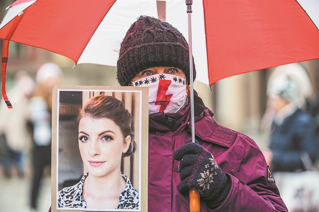 Μια Πολωνή, μια Μαλτέζα και μερικοί Ελληνες