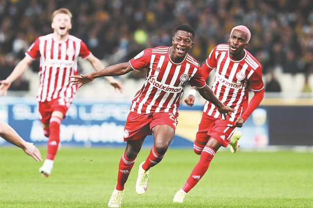 O έλεγχος τριμήνου των μονομάχων