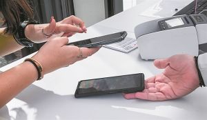 Χωρίς πιστοποιητικά και self test