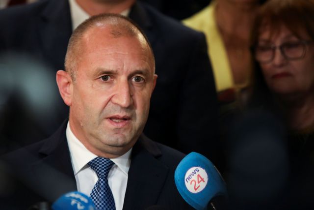 Βουλγαρία – Ανανέωση θητείας για τον Ρούμεν Ράντεφ