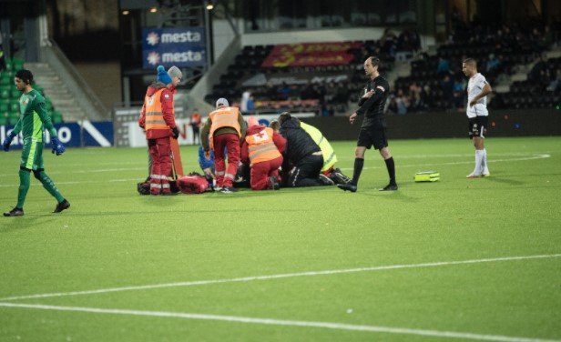 Νορβηγία – Ποδοσφαιριστής κατέρρευσε την ώρα του αγώνα