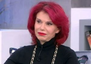 Πωλίνα Γκιωνάκη – Μου άνοιξε το κεφάλι και μετά προσπάθησε να με στραγγαλίσει