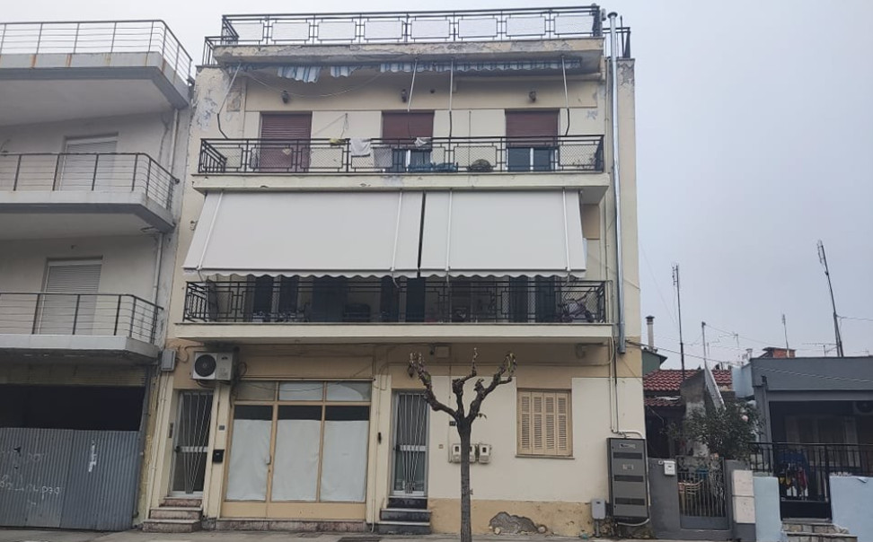 Αυτό είναι το σπίτι όπου ο σφαγέας δολοφόνησε τη μητέρα τού δικηγόρου του