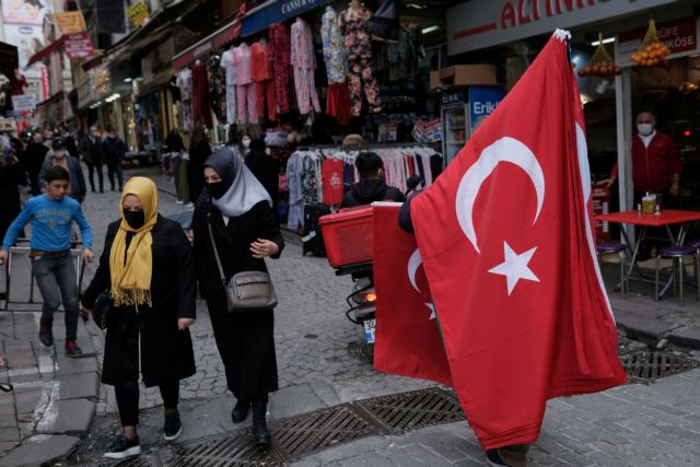 Ο Ερντογάν φοβάται τους διαδηλωτές και βάζει στο στόχαστρο τα social media