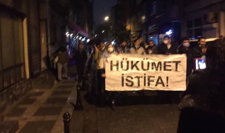 «Ερντογάν παραιτήσου» φωνάζουν για δεύτερη ημέρα διαδηλωτές