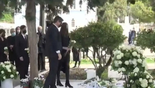 Φώφη Γεννηματά – Συγκίνηση στο 40ημερο μνημόσυνό της – Πώς την τίμησε η οικογένειά της