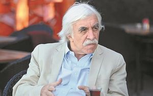 Τζενγκίζ Τσαντάρ – Η οικονομική κρίση μπορεί να οδηγήσει σε κατάρρευση την Τουρκία