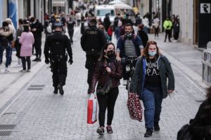 Βασίλης Κορκίδης – Υποτονική η αγοραστική κίνηση – Οι ενδιάμεσες εκπτώσεις έκαναν τον κύκλο τους
