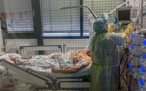 Γερμανία – Καμπανάκι μετά το ρεκόρ νέων μολύνσεων από κοροναϊό – Σχεδιάζoνται νέα αυστηρότερα μέτρα