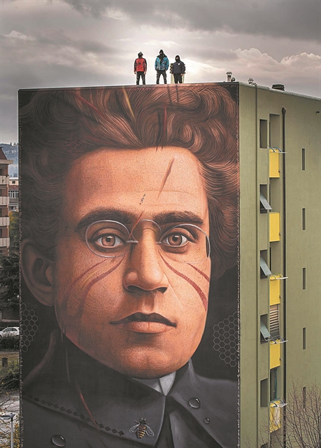 Διαδρομές της ηγεμονίας