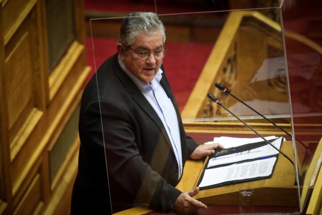 Κουτσούμπας – Χάνονται 100 άνθρωποι τη μέρα και το κράτος περικόπτει δαπάνες για τη δημόσια υγεία