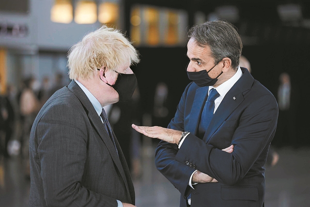 Αποστολή για επενδύσεις στη σκιά του… Παρθενώνα