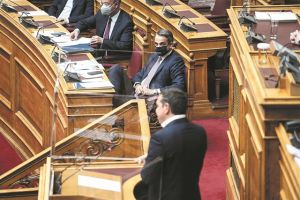 Μετωπική στη σκιά του Κουρουμπλή