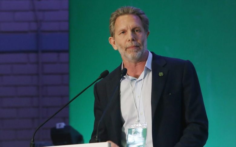 Παύλος Γερουλάνος – «Έμεινα στο ΠΑΣΟΚ όταν άλλοι φύγανε»