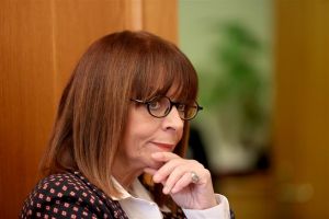 «Αιώνια μαθήτρια, ιέρεια της διαφωνίας»