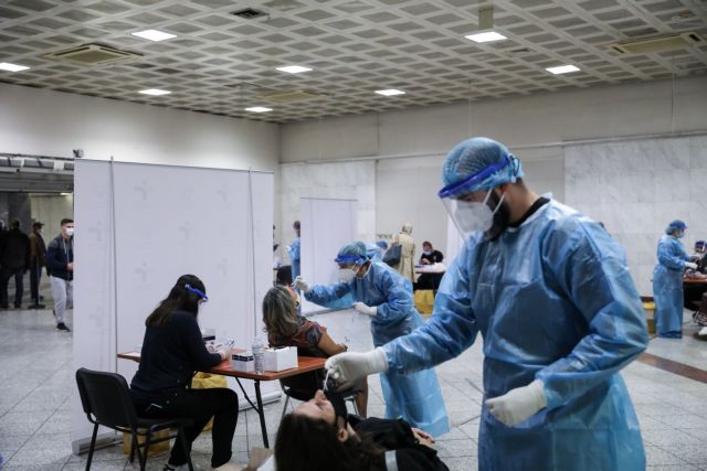 Παραλλαγή Ομικρον – Επτά νέα ύποπτα κρούσματα εξετάζονται στην Ελλάδα