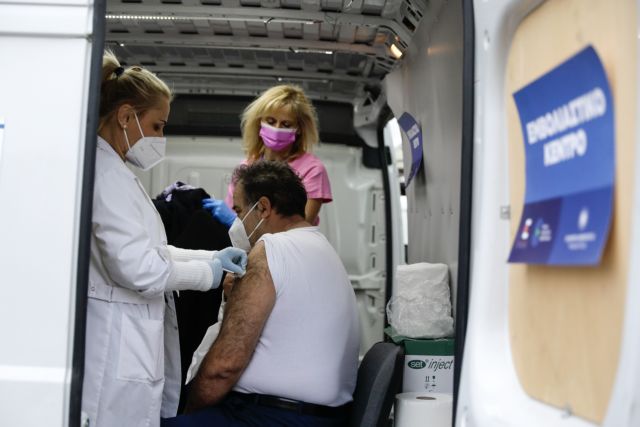 Εμβολιασμός – 67.000 ραντεβού σε έξι μέρες από τους άνω των 60 ετών