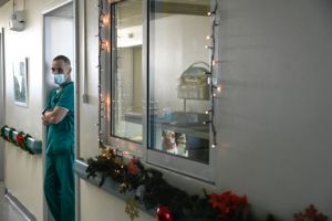 Κοροναϊός – Παυλάκης – «Το τσουνάμι τώρα αρχίζει – Γιατί δεν δέχεται η κοινωνία το lockdown;»