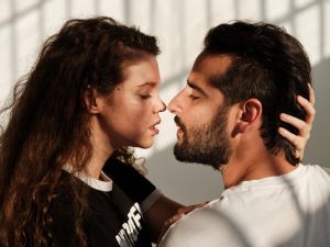 Ο Κωνσταντίνος Μπιμπής είναι ένας από τους «Κάτω απ’ τ’ αστέρια»