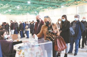 Ο νέος ήρωας, η «παρενθετική ψήφος» και η μετεξέλιξη του Κέντρου