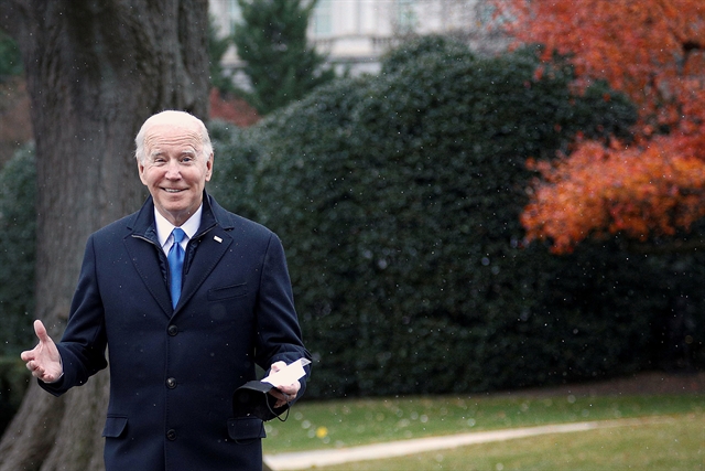 Βρήκαν στόχο οι προειδοποιήσεις του Μπάιντεν