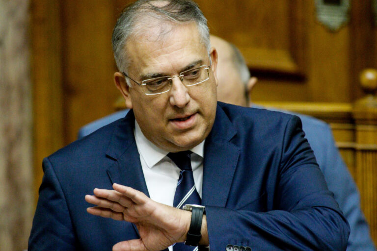 «Θεματοφύλακες του Συντάγματος» – Για «πυρήνες» σε όλη την Ελλάδα μίλησε ο Θεοδωρικάκος