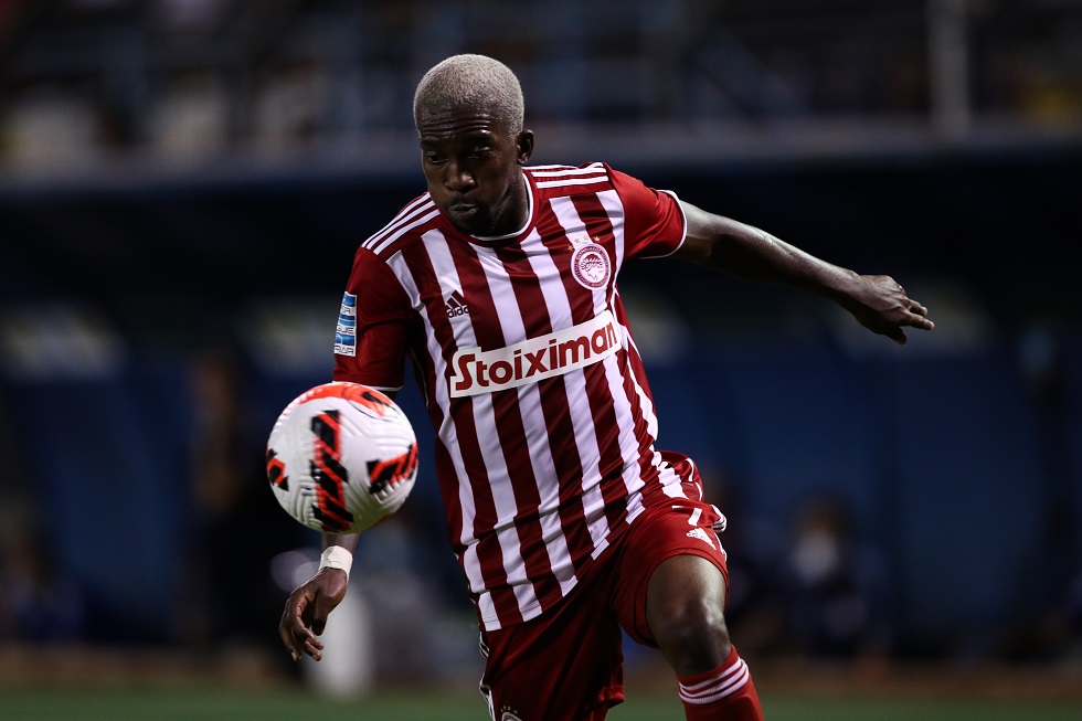 Νέο πρόβλημα στον Ολυμπιακό – Στο Κόπα Αφρικα και ο Ονιεκούρου