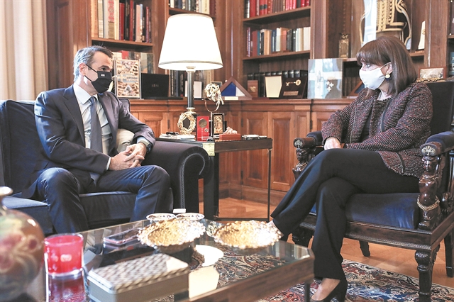 Ασκήσεις ισορροπίας εν καιρώ πανδημίας