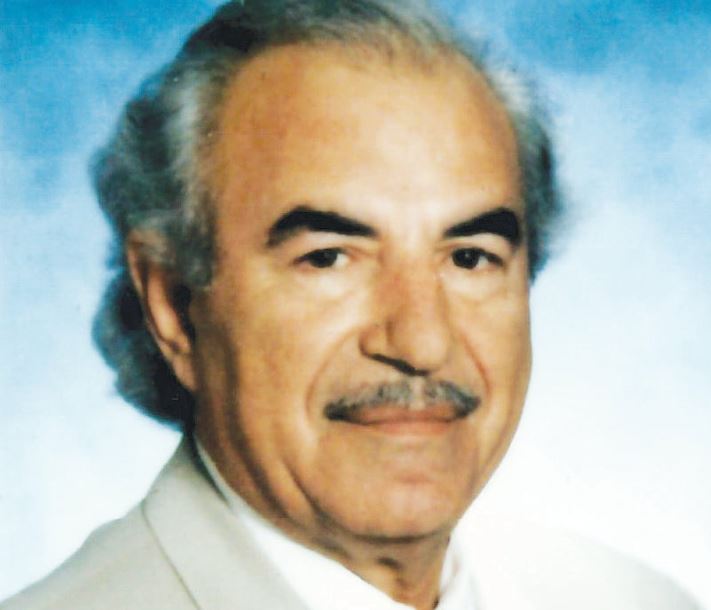 Πέθανε ο δημιουργός του σχολικού μπλε τετραδίου και ιδρυτής της SKAG Θεόδωρος Σκαγιάς