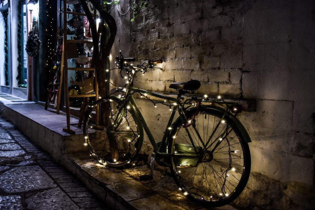 Κοροναϊός – Πού εντοπίζονται τα 28.828 κρούσματα – Δείτε τον χάρτη της διασποράς