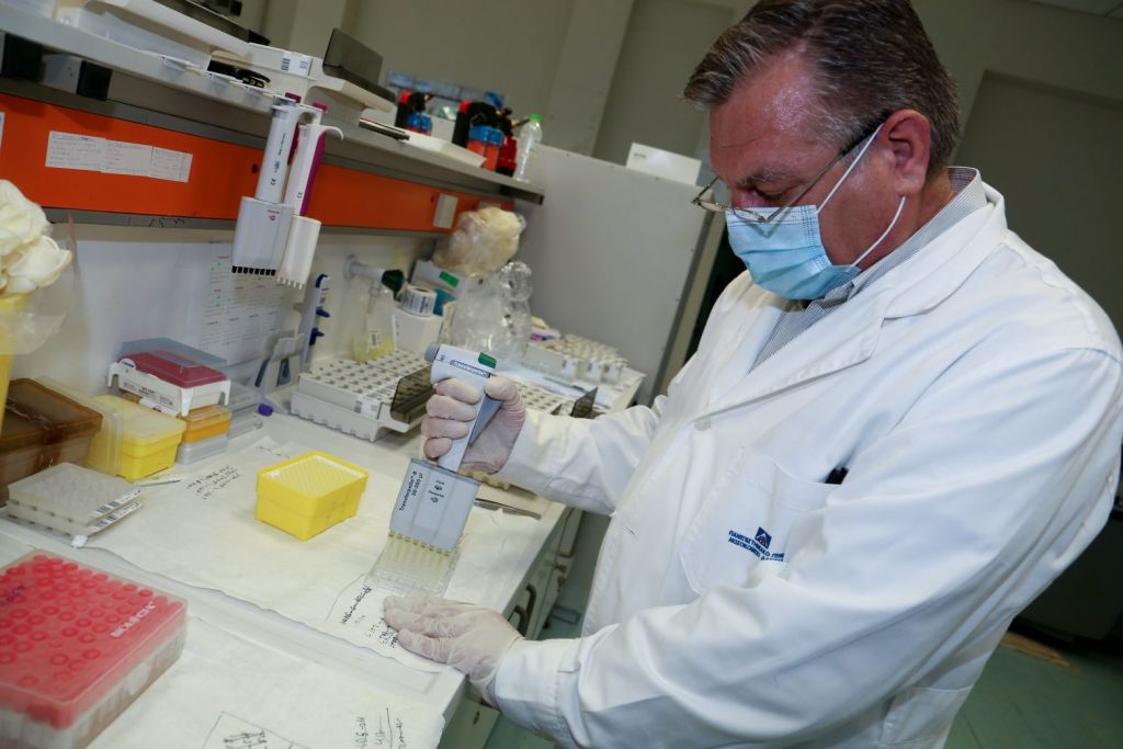 Παραλλαγή Ομικρον – «Βρίσκεται στις περισσότερες χώρες του πλανήτη»