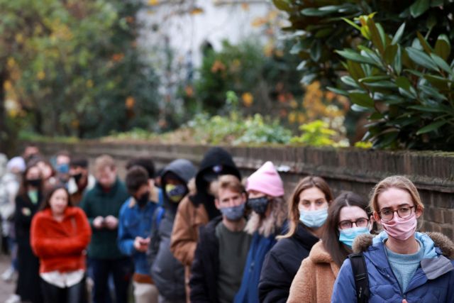Βρετανία – Αυξάνονται συνεχώς οι διασωληνωμένοι