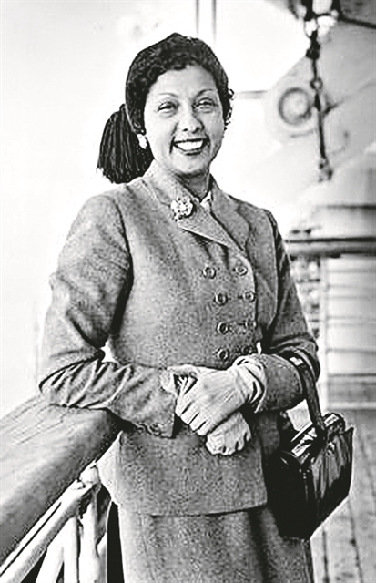 Μαίανδροι στον χορό μας τραβάνε