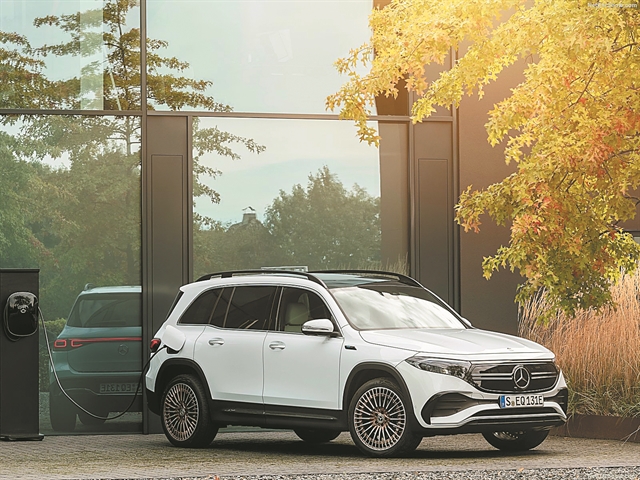 Ετοιμάζει… βαλίτσες για τη χώρα μας